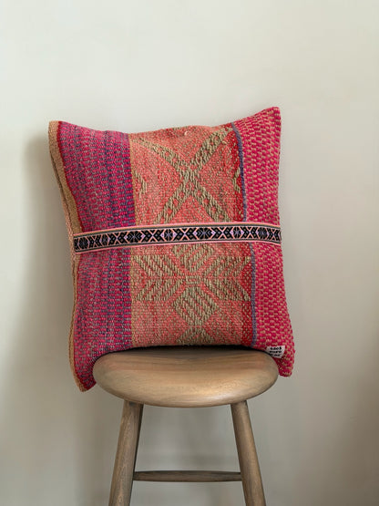 Uniek sierkussen uit Andes Peru 50x50 dubbel bedrukt