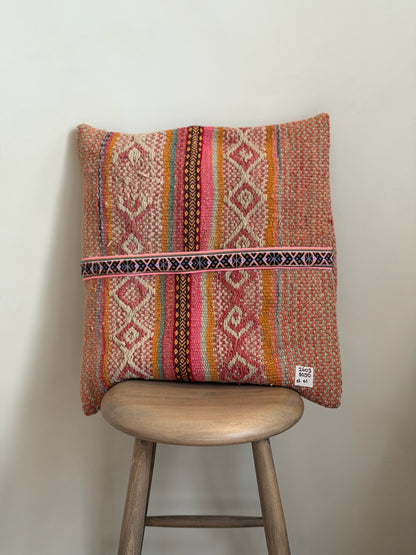 Uniek sierkussen uit Andes Peru 50x50 dubbel bedrukt