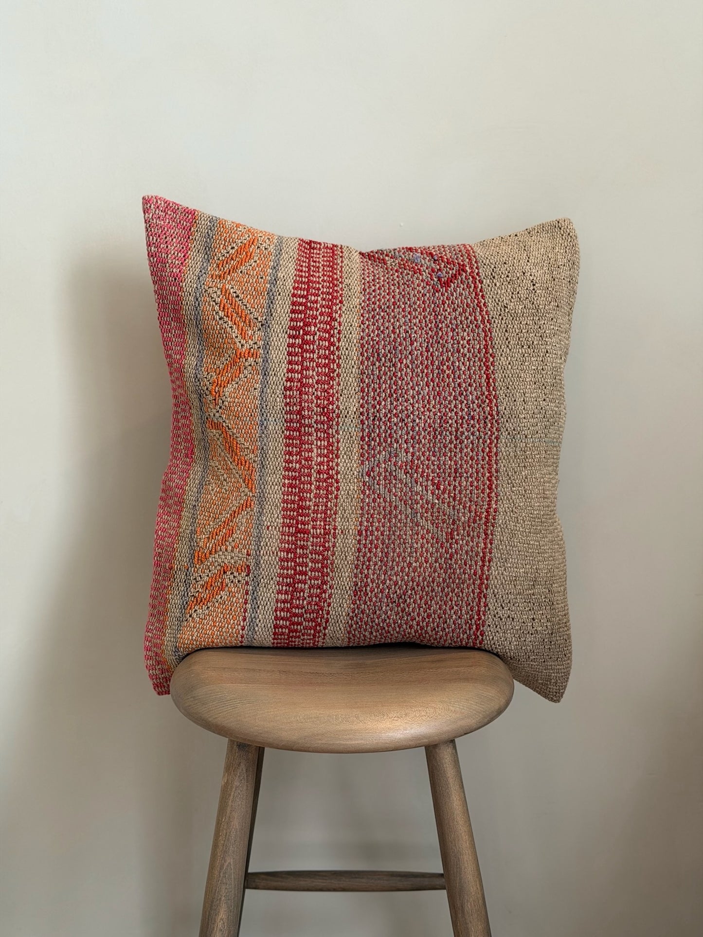 Uniek sierkussen uit Andes Peru 50x50 dubbel bedrukt