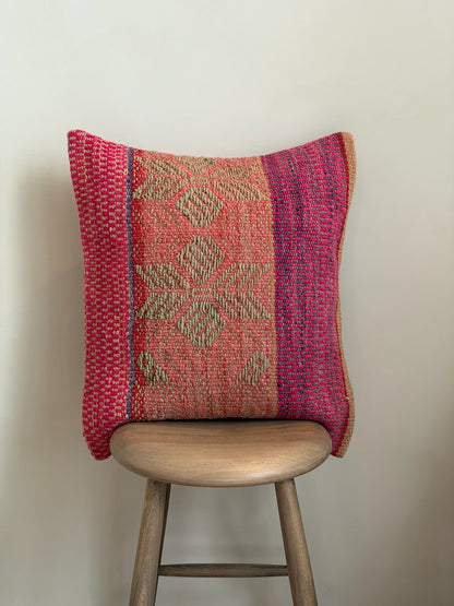 Uniek sierkussen uit Andes Peru 50x50 dubbel bedrukt