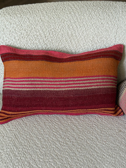 Uniek sierkussen uit Andes Peru 33x50 cm