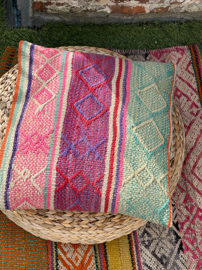 Uniek sierkussen uit Andes Peru 50x50 dubbel bedrukt